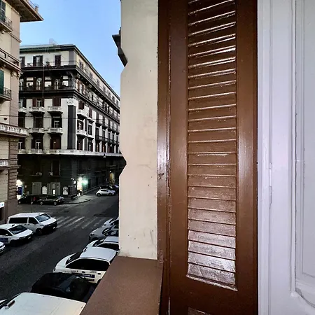 Konukevi Mammina Napoli